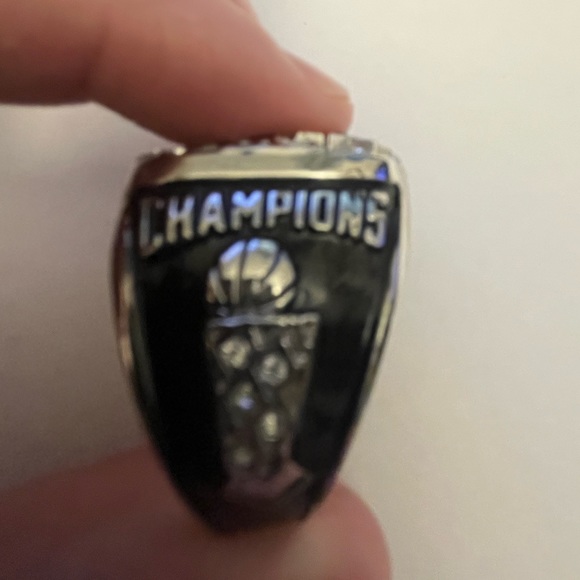 2014 San Antonio Spurs Championship Replica Ring. - Picture 5 of 8
